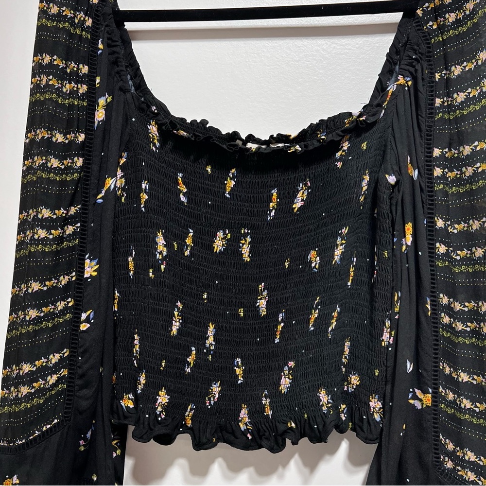 SOLD Anthropologie Dolan Pieta Balloon Sleeve Smocked Floral Blouse Large Black - Picture 8 of 11